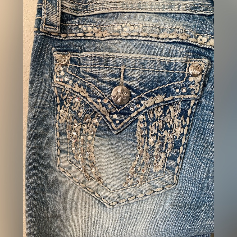 MISS ME Signature Skinny size 28